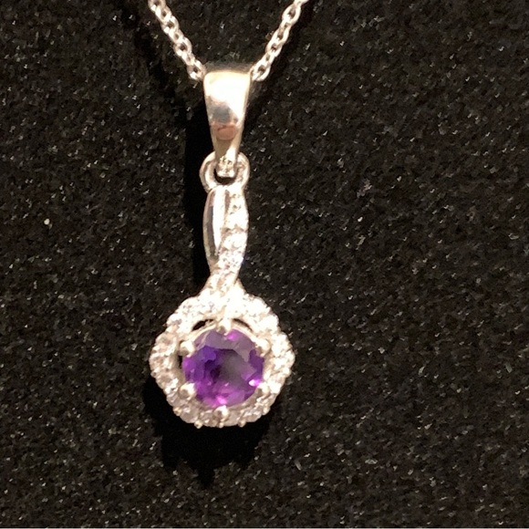African Amethyst in 925 Sterling Silver pendant on Sterling Silver chain. - Picture 3 of 5